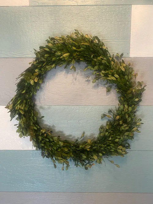 Natural Boxwood Wreath