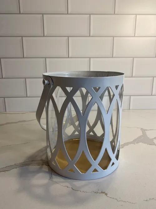 White Round Metal Hanging Candleholder