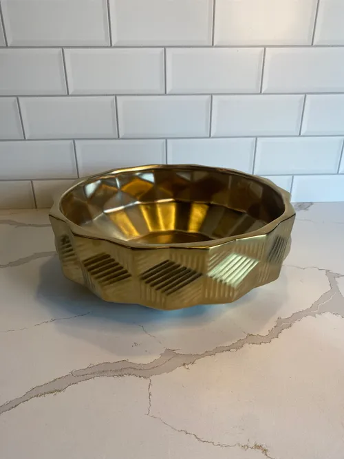 Shallow Gold Diamond Patterned Bowl