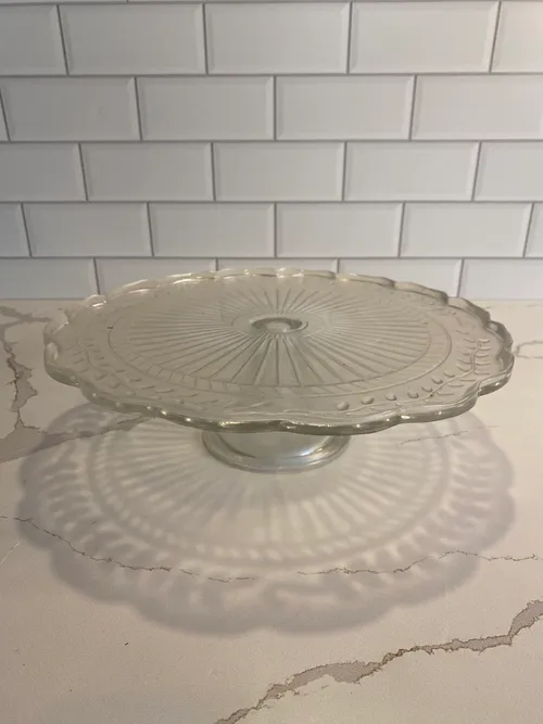 Medium Glass Scalloped Cake Stand
