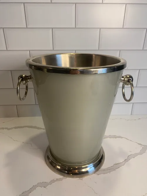 Silver and Opaque Ice Bucket