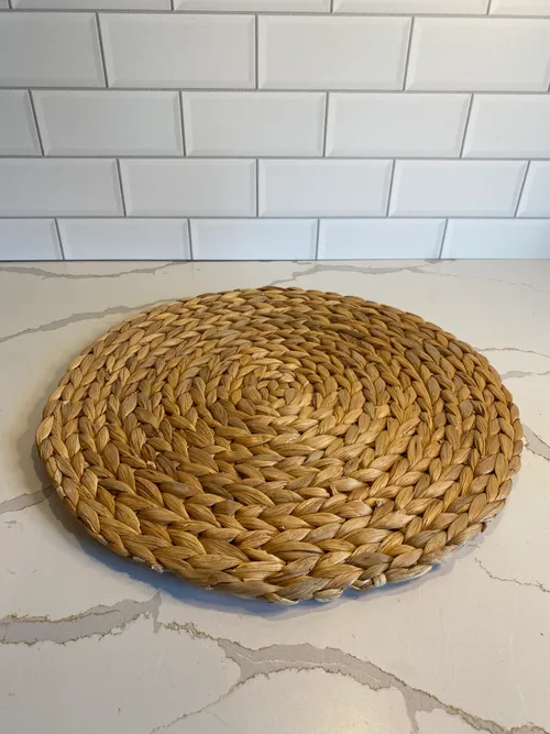 Natural Woven Round Place Mat