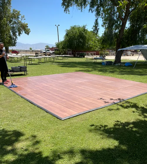 Dance floor 18x18- brown