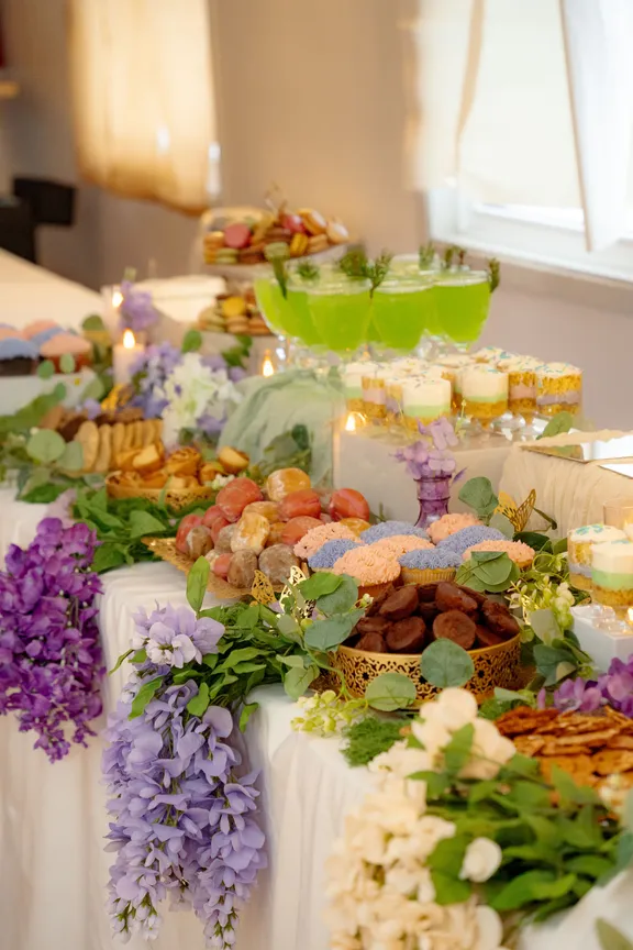 Tableware collection image