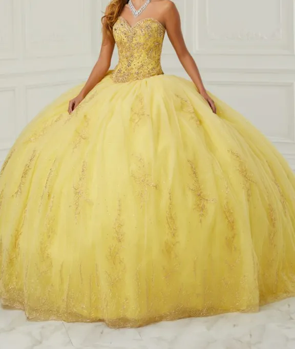 Yellow/ Amarillo collection image