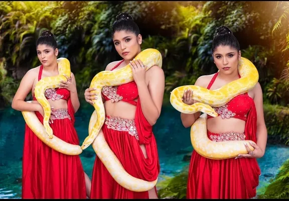 Category_Two Piece Sets collection image