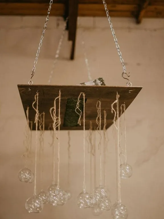 Chandeliers/ Wall Hangings collection image