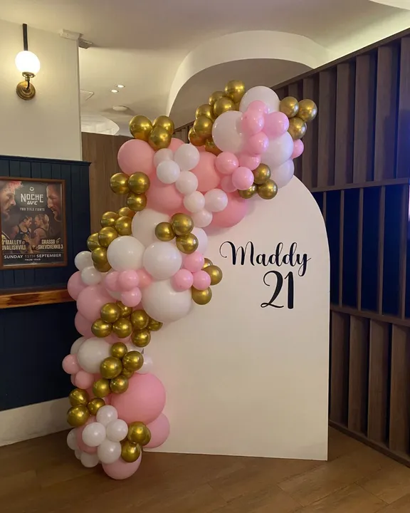 Balloons, Signage & Backdrops collection image