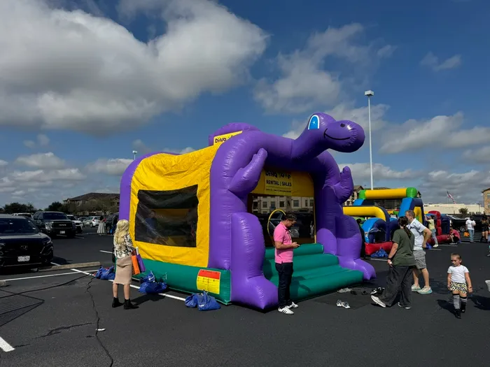 Bounce House Rental Houston - Best moonwalk Inflatable Rentals in Texas - Dino Jump USA Humble TX
