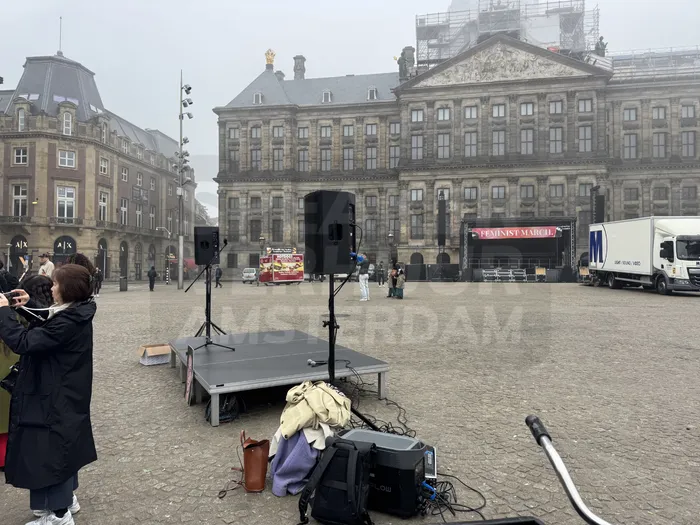 podium opbouw evenement Dam Amsterdam